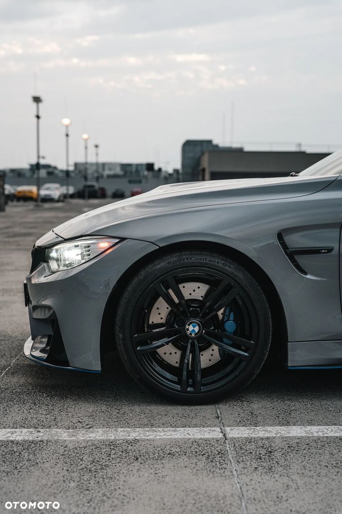 BMW M4 - 4