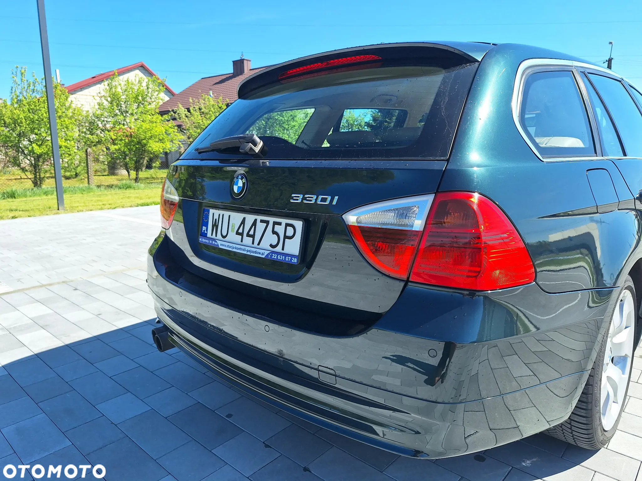 BMW Seria 3 330i Touring - 26