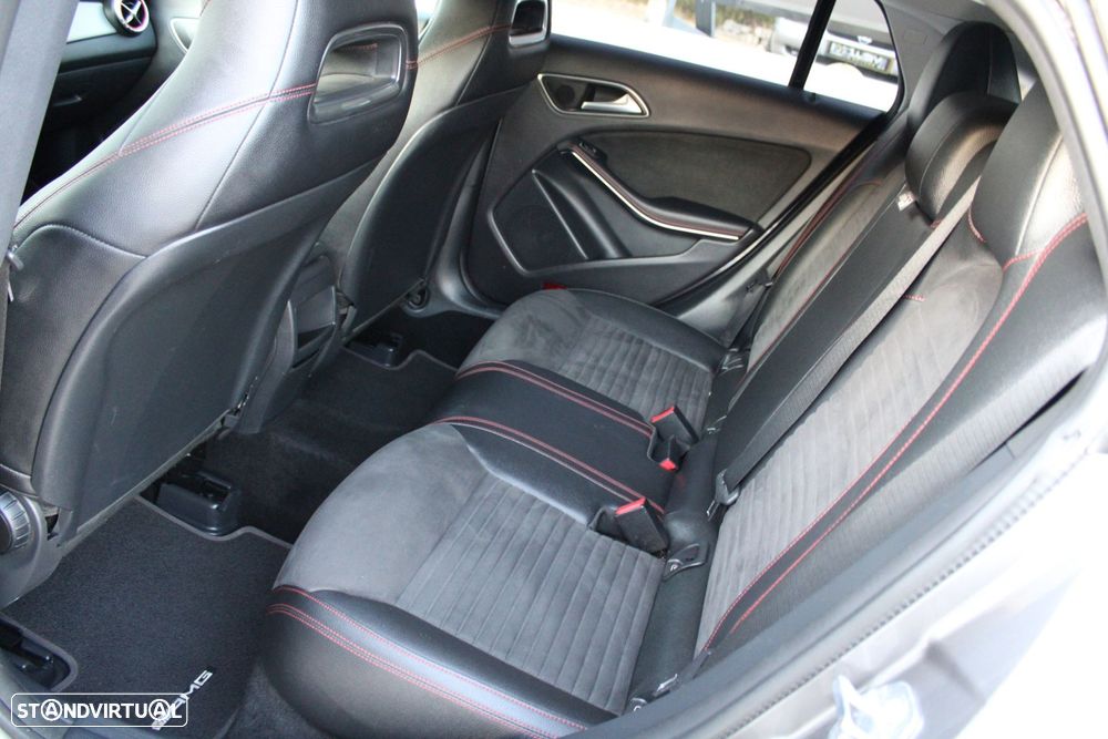 Mercedes-Benz CLA 200 d 7G-DCT AMG Line - 11