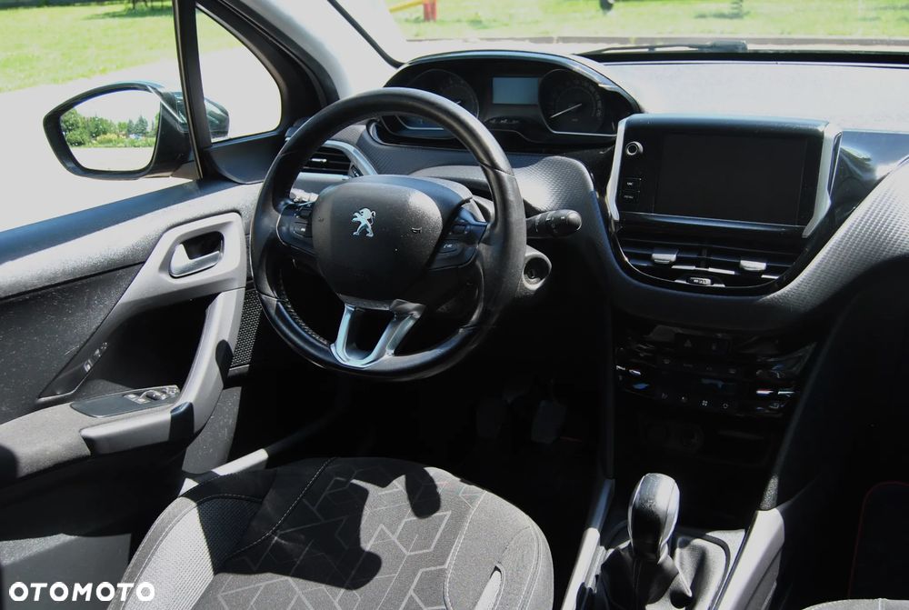 Peugeot 2008 - 11