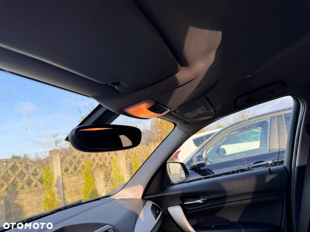 BMW Seria 1 114i Sport Line - 22