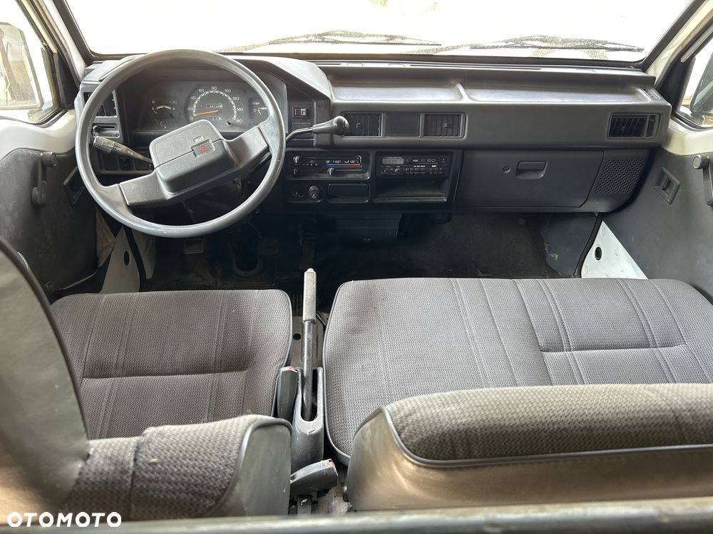 Mitsubishi L300 - 7