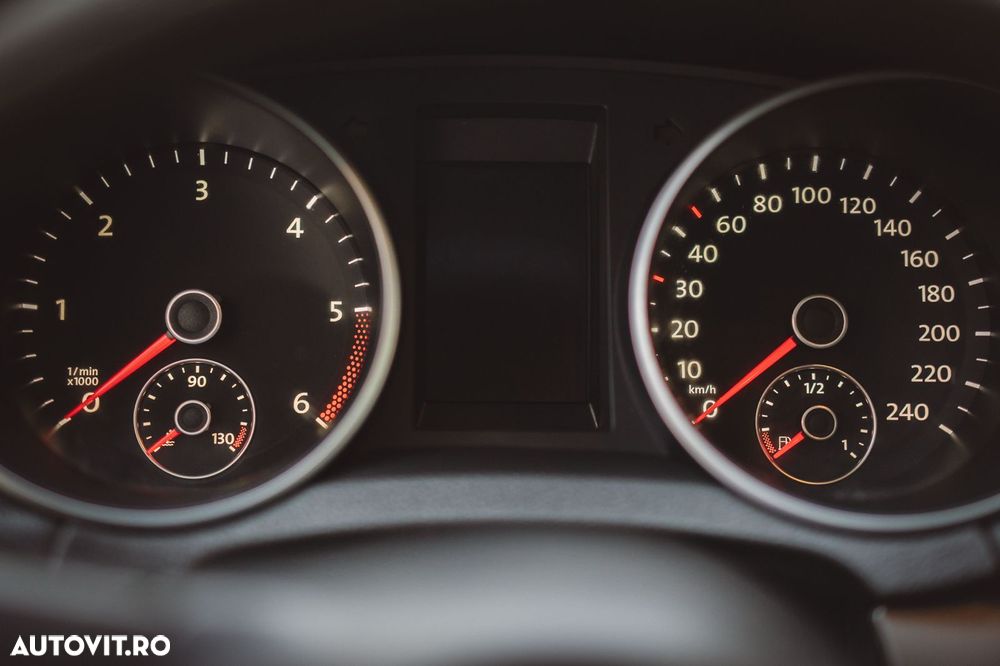 Volkswagen Golf 1.6 TDI DPF Comfortline - 21