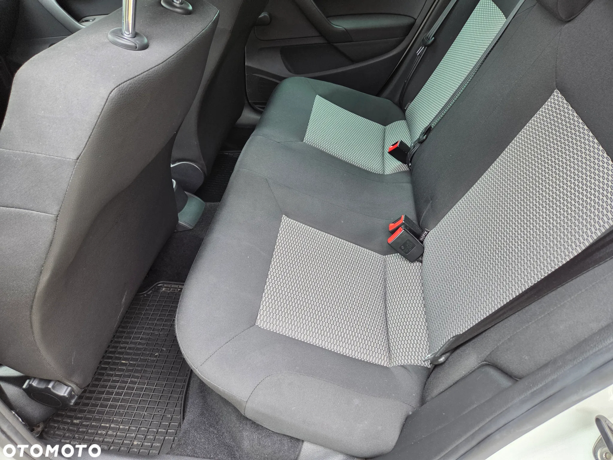 Volkswagen Polo 1.2 Entry - 29