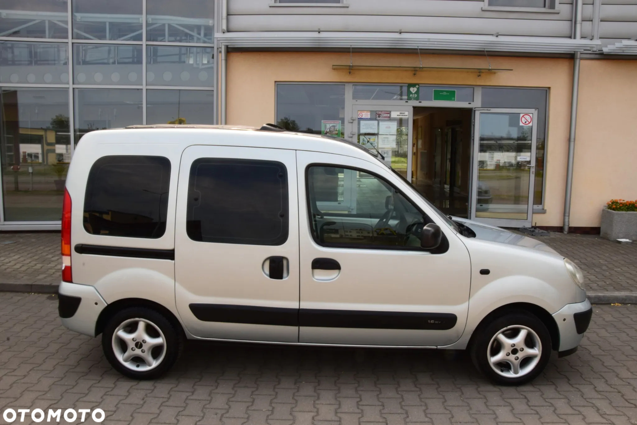 Renault Kangoo 1.6 16V Alize - 9