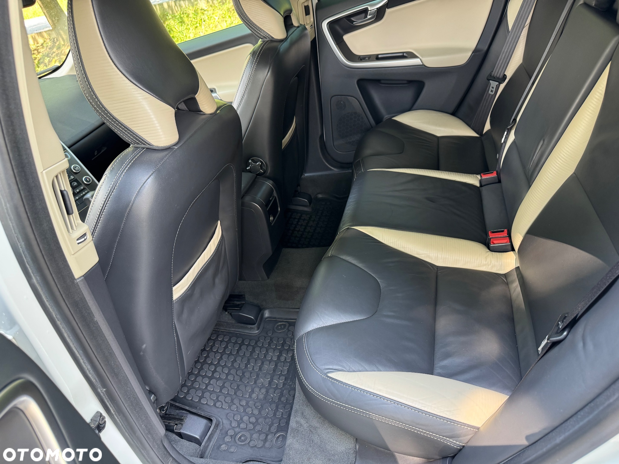 Volvo XC 60 D4 Geartronic RDesign - 29