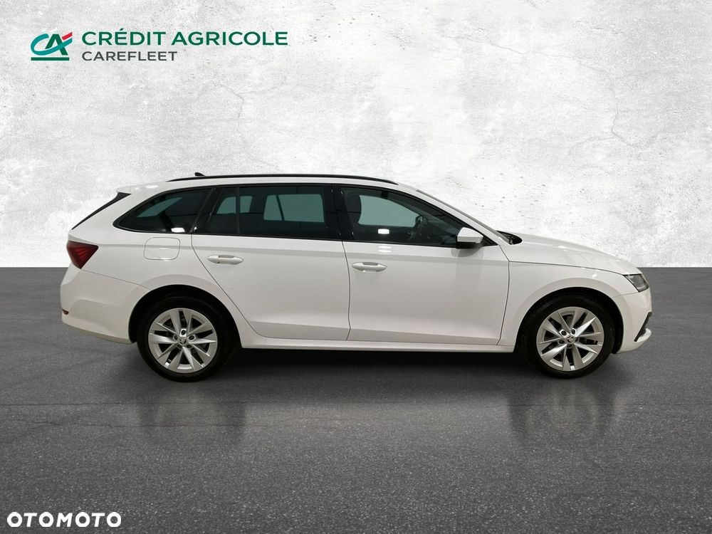 Skoda Octavia 2023 photo 4