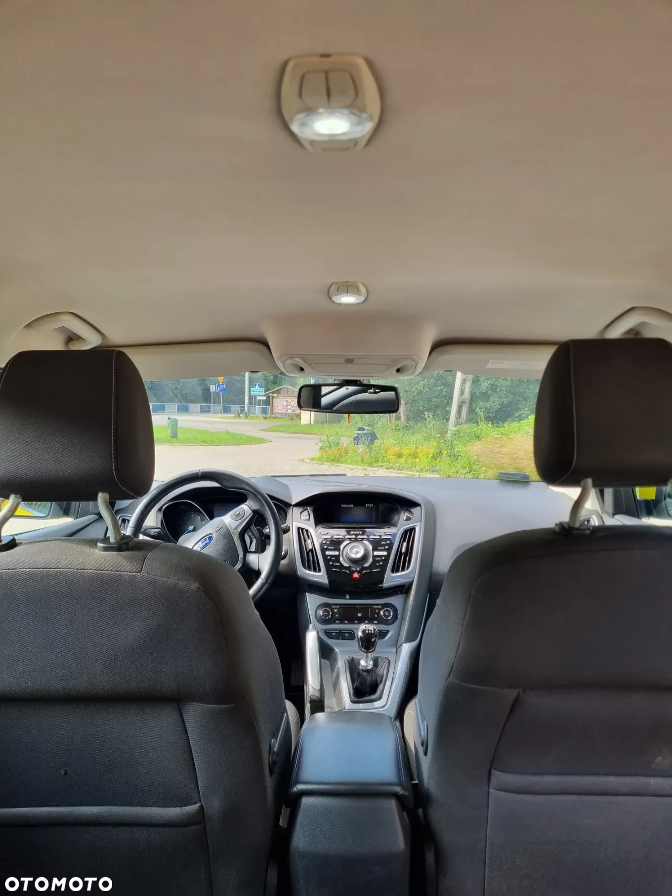Ford Focus - 12