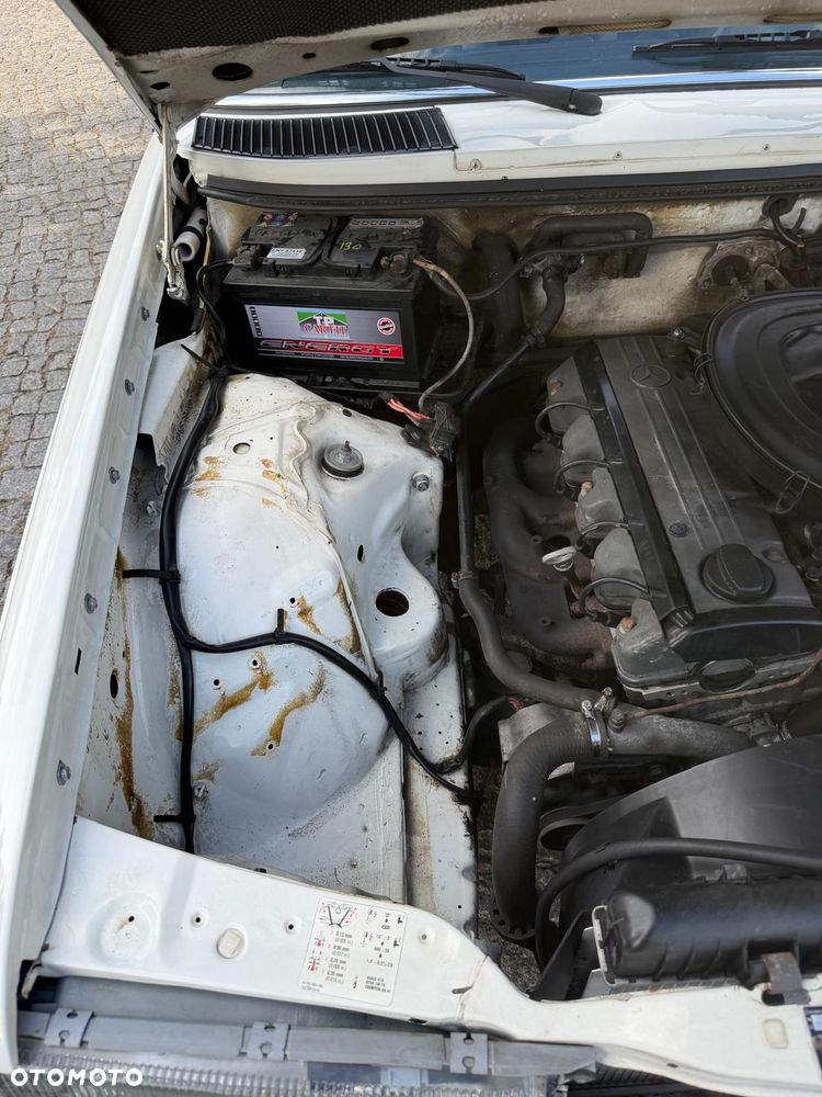Mercedes-Benz W123 - 38