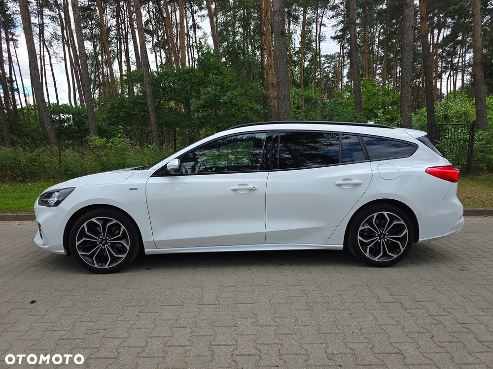 Ford Focus 1.5 EcoBoost ST-Line - 28