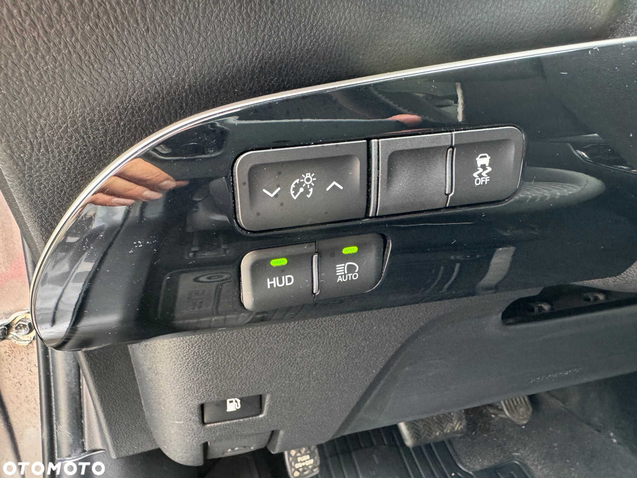 Toyota Prius 1.8 Hybrid Executive - 11