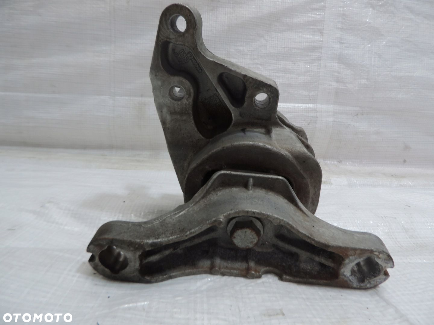 ŁAPA PODUSZKA SILNIKA FORD EDGE MK2 FORD MONDEO MK5 2.0 TDCI DS73-6F012-GG - 3
