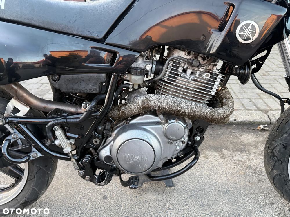 Yamaha XT - 15