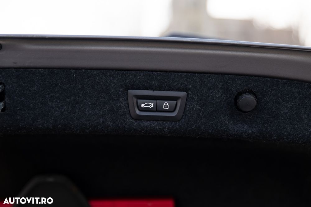 BMW Seria 5 540i xDrive AT - 29