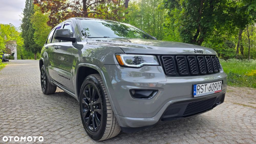 Jeep Grand Cherokee - 2