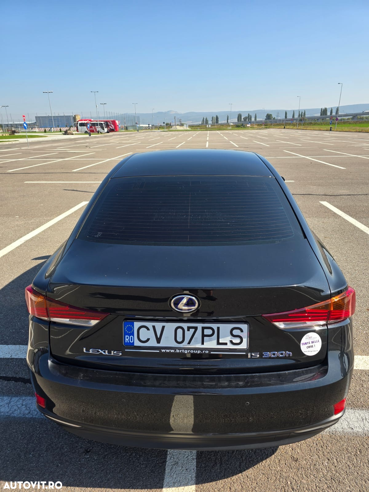 Lexus Seria IS 300h - 4