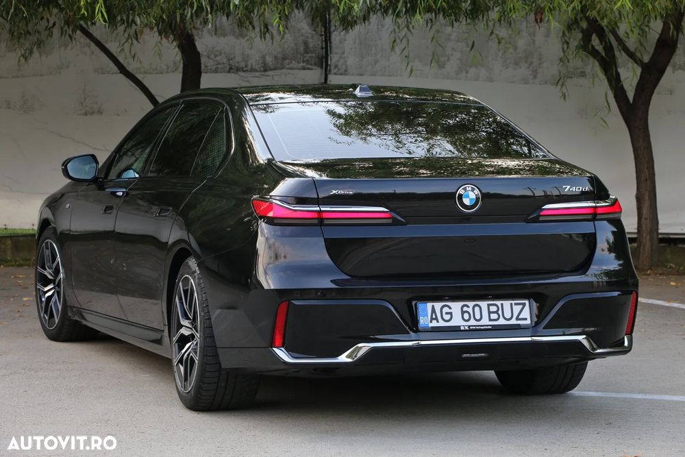 BMW Seria 7 740d xDrive MHEV - 10