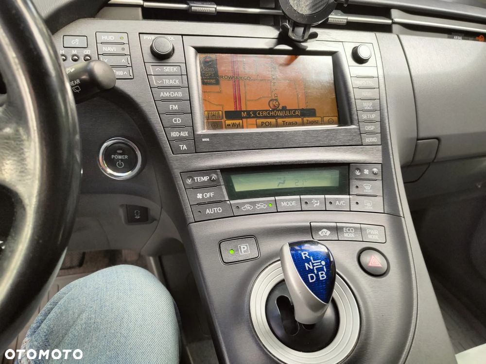 Toyota Prius - 15