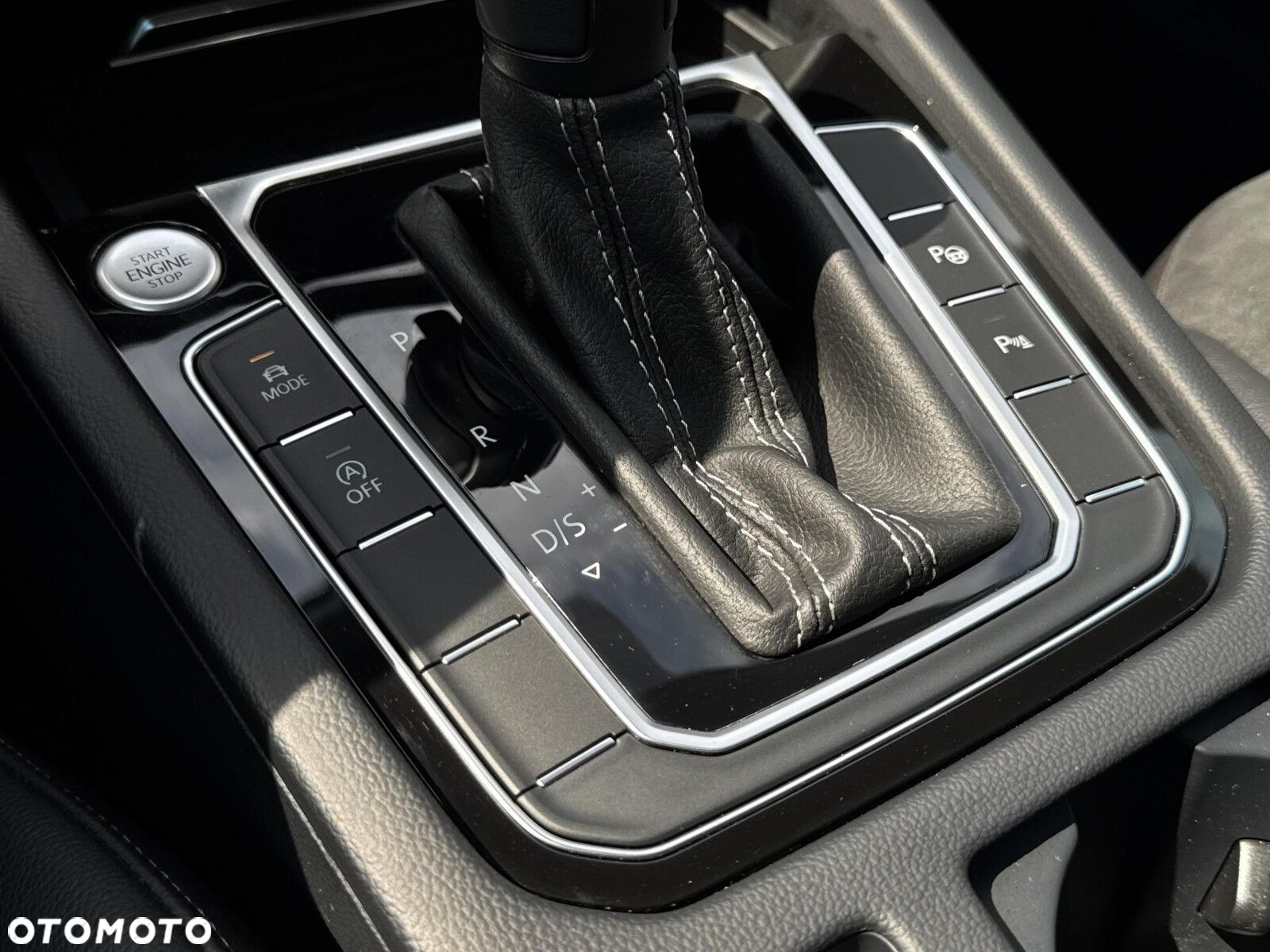 Volkswagen Arteon 2.0 TSI R-Line DSG - 32