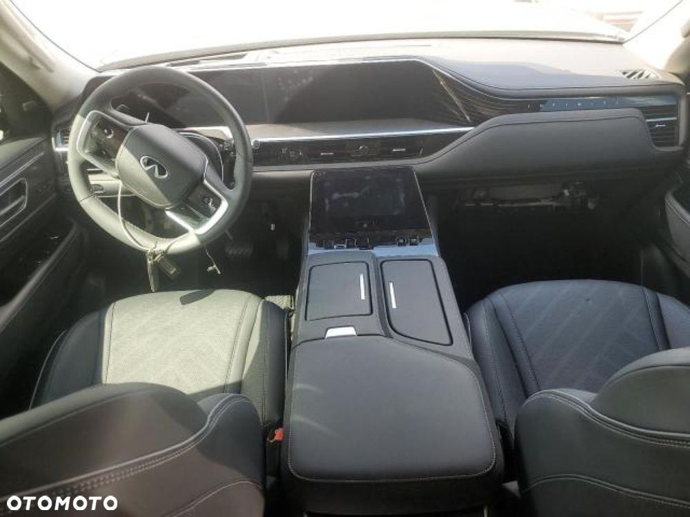 Infiniti QX80 - 9