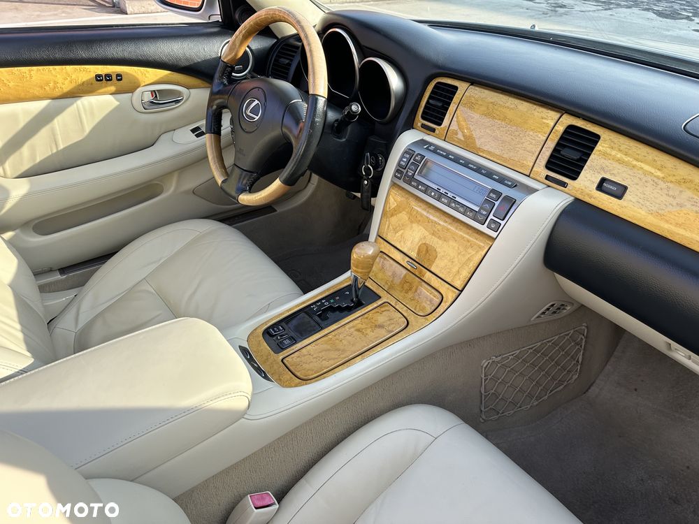 Lexus SC 430 Prestige - 15