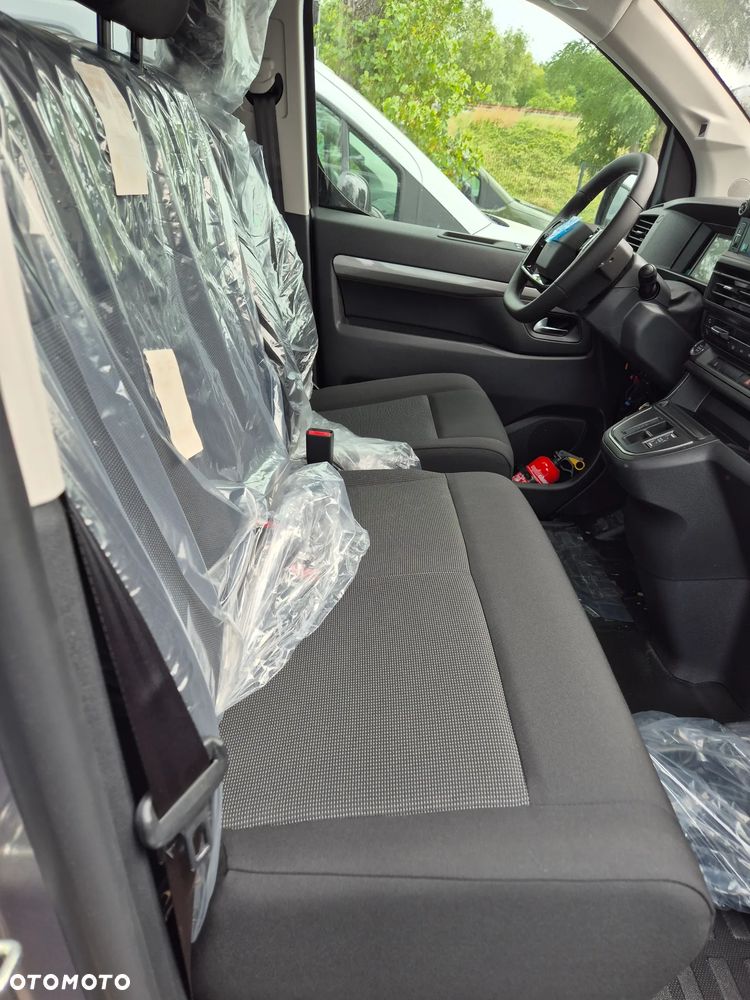 Opel Vivaro Brygadowy XL Long 6 miejsc 2.2 180KM Automat !! OD REKI !! - 7