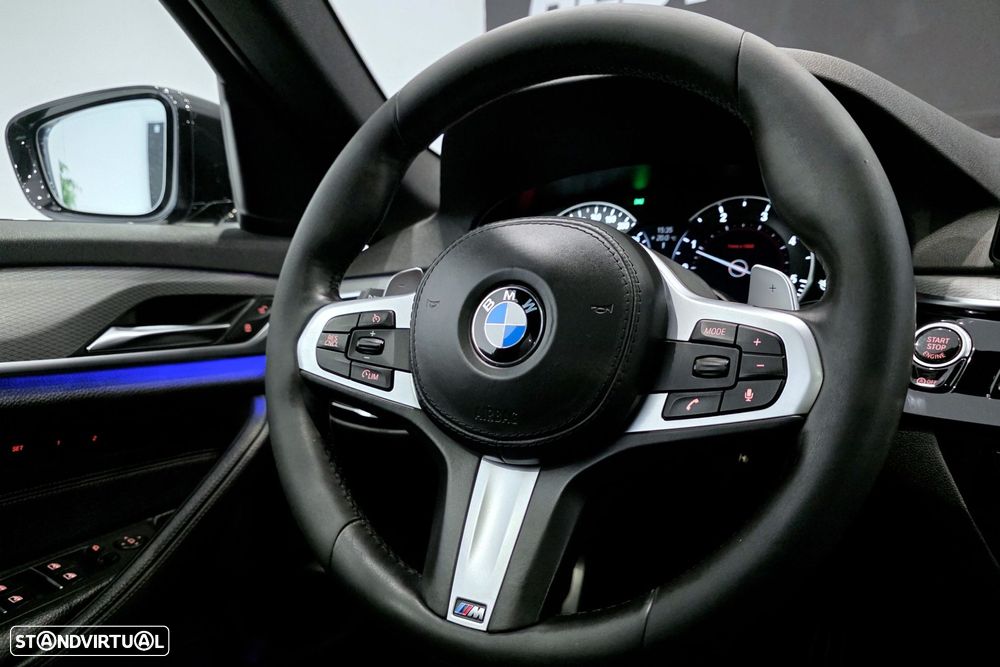 BMW 520 d Pack M Auto - 19