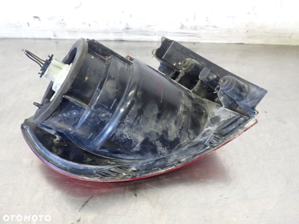 LAMPA PRAWA TYLNA SEAT ALTEA 1.9 - 3