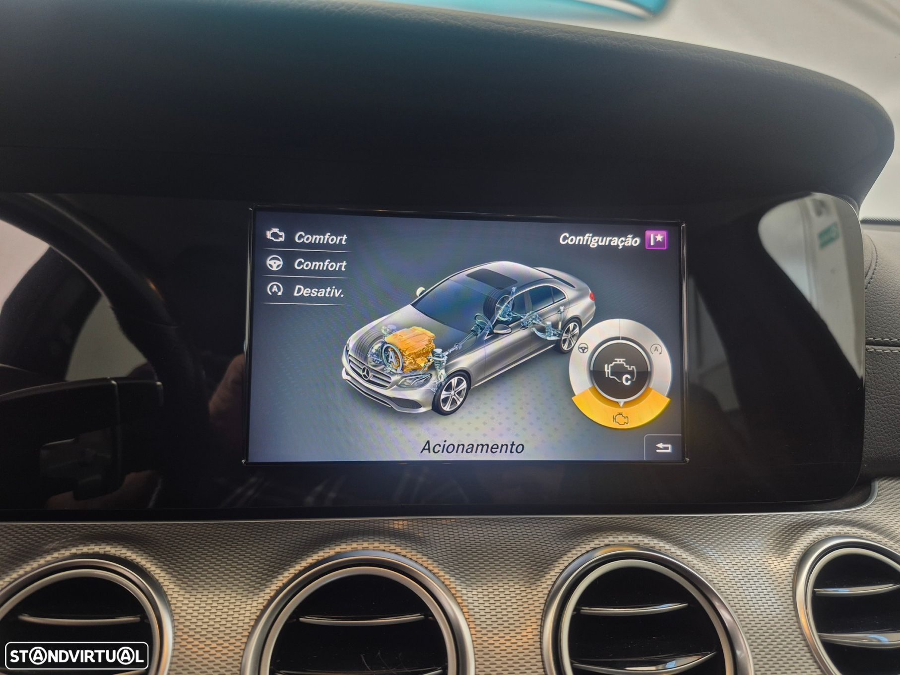 Mercedes-Benz E 220 d Exclusive Line - 18