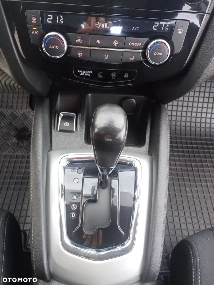 Nissan Qashqai - 15