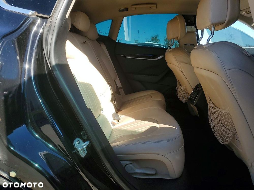 Maserati Levante S Q4 - 12