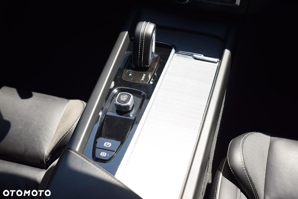 Volvo XC 60 - 19