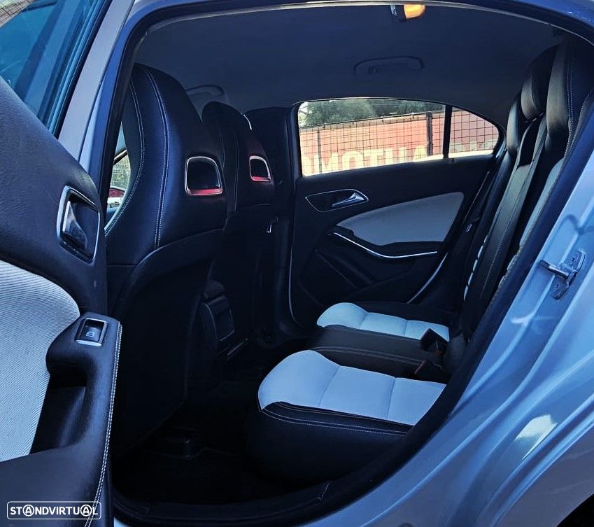 Mercedes-Benz A 180 d Business Solutions - 23