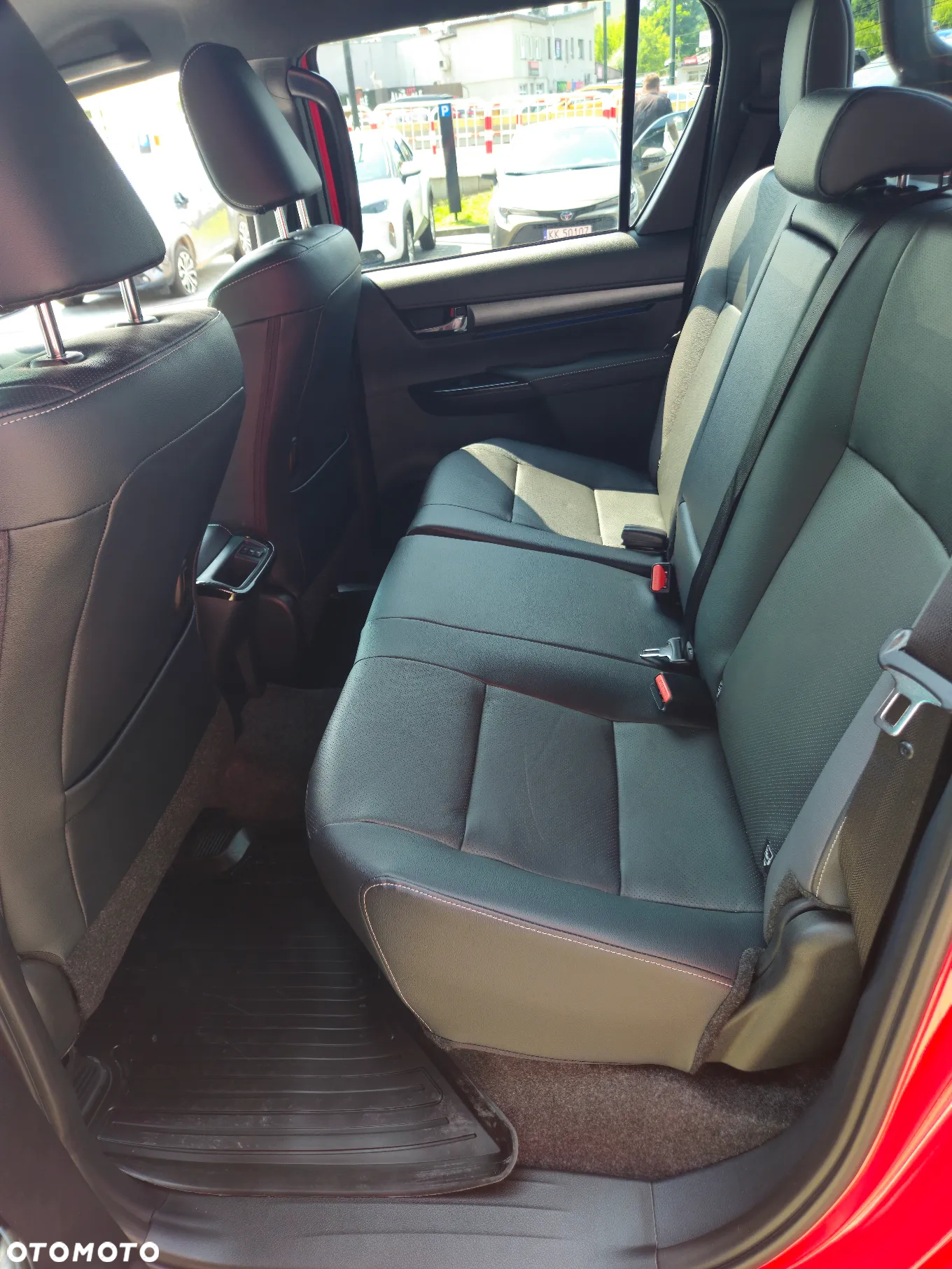 Toyota Hilux 2.8 D-4D Double Cab Invincible 4x4 - 25