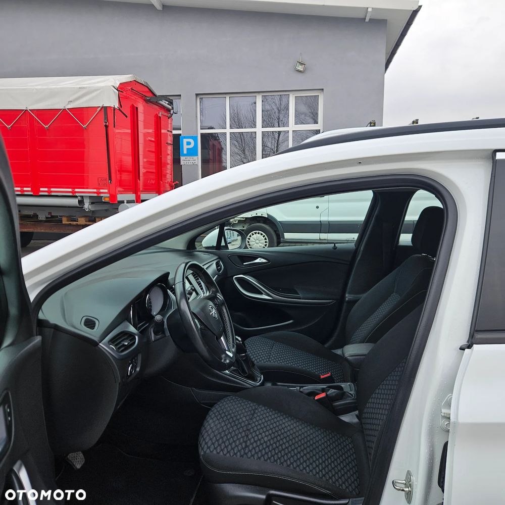 Opel Astra - 11