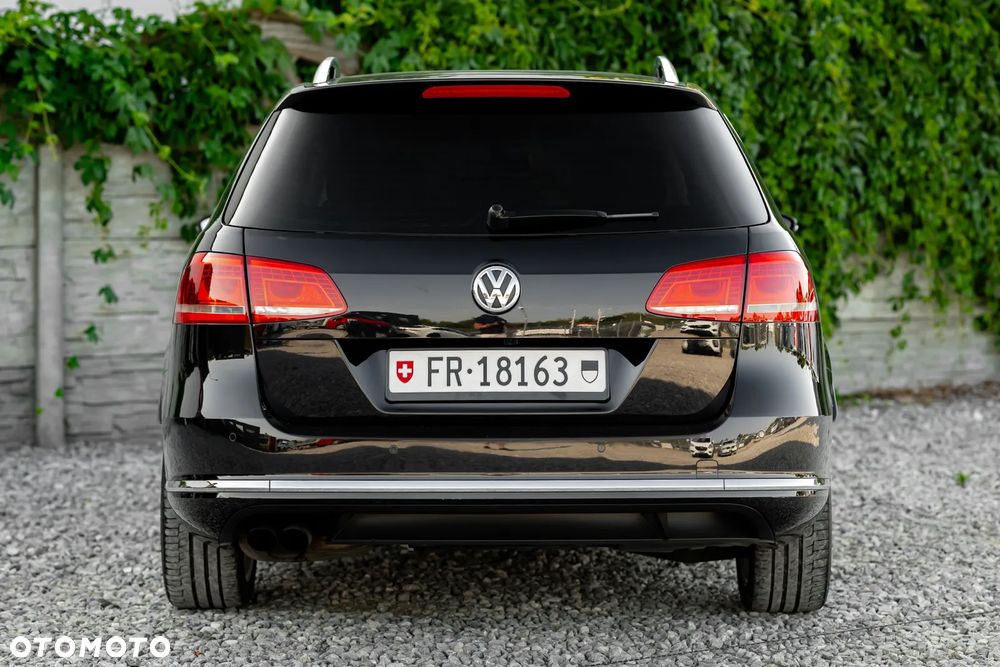 Volkswagen Passat Variant 2.0 TSI Highline - 12