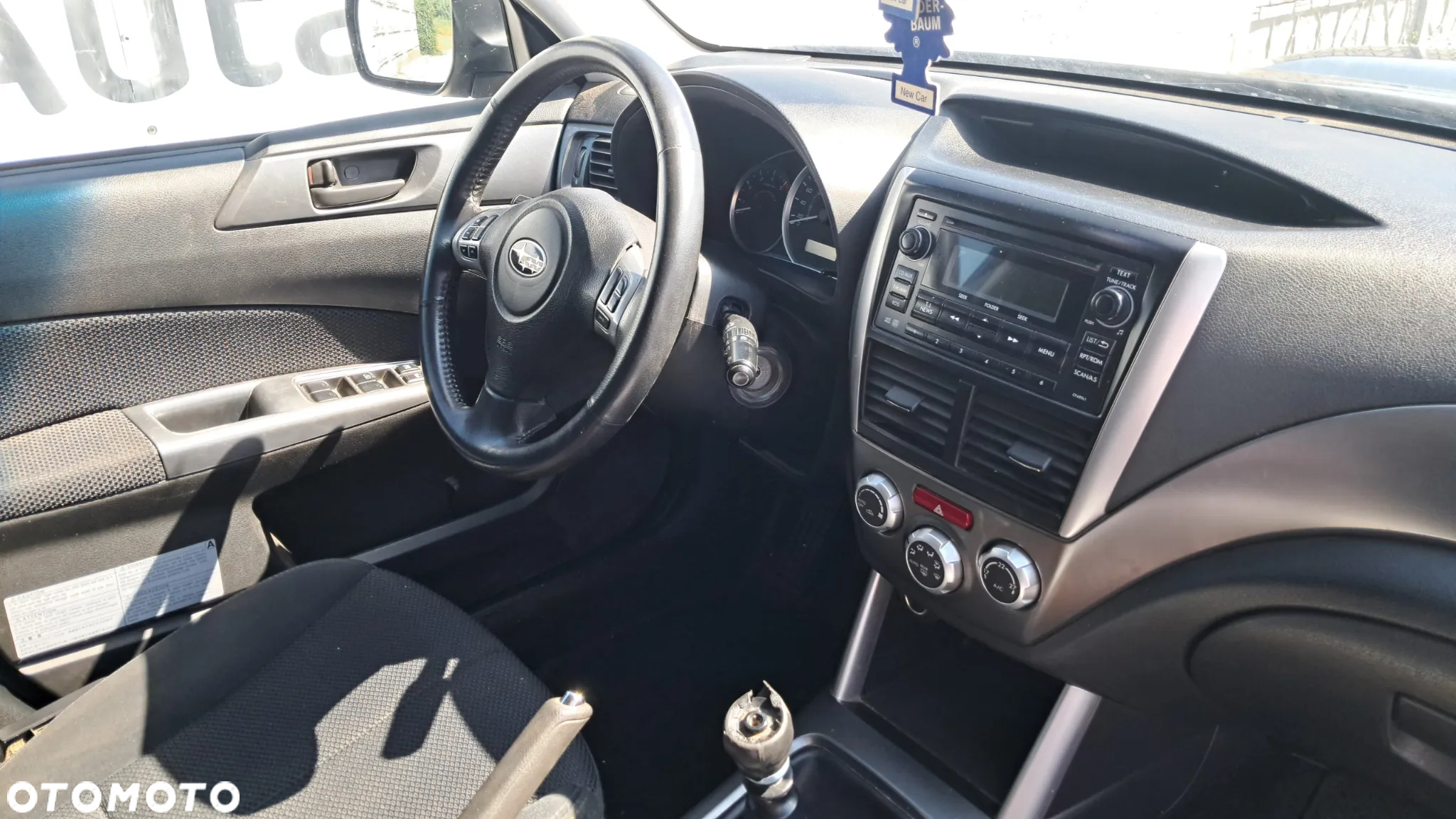 Subaru Forester 2.0 D Active - 11