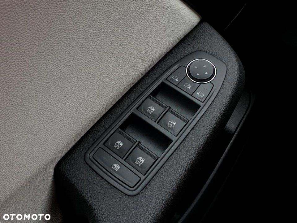 Renault Clio - 17