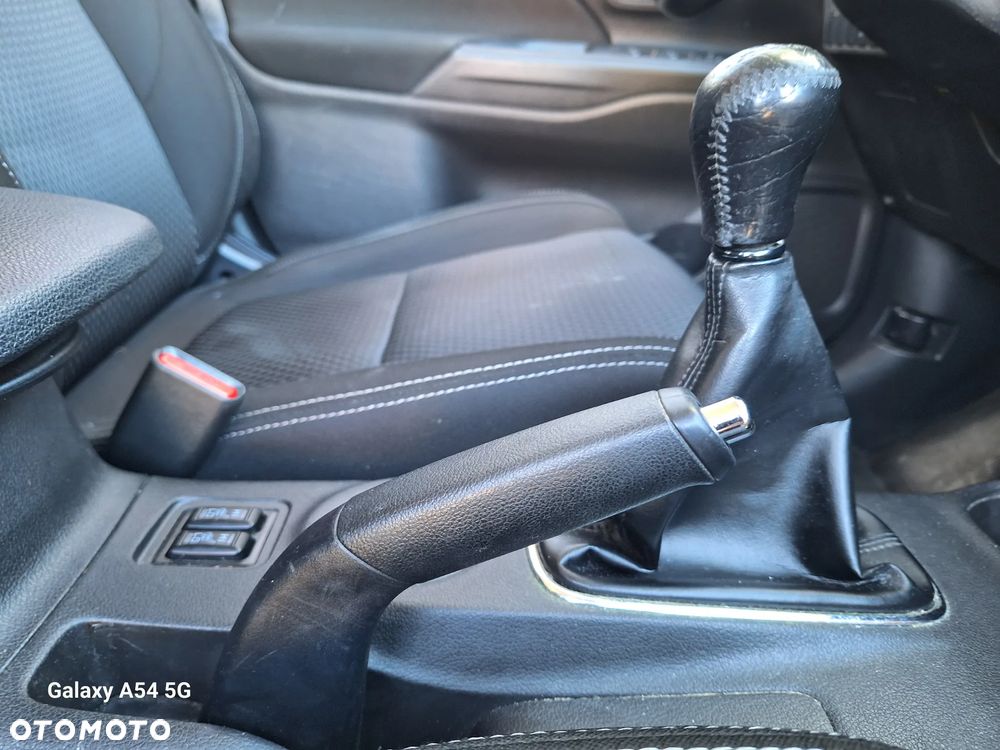 Mitsubishi Outlander 2.0 2WD SUV-Star - 40