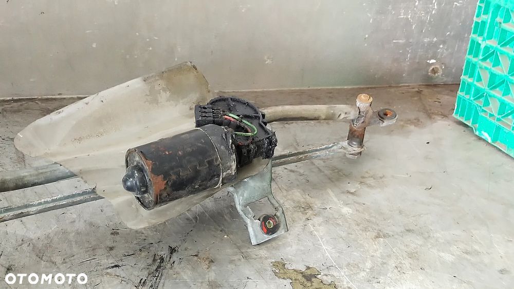 MECHANIZM WYCIERACZEK BOSCH 964 763 - 3