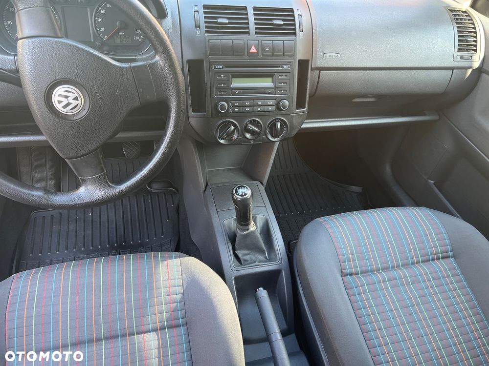 Volkswagen Polo - 24