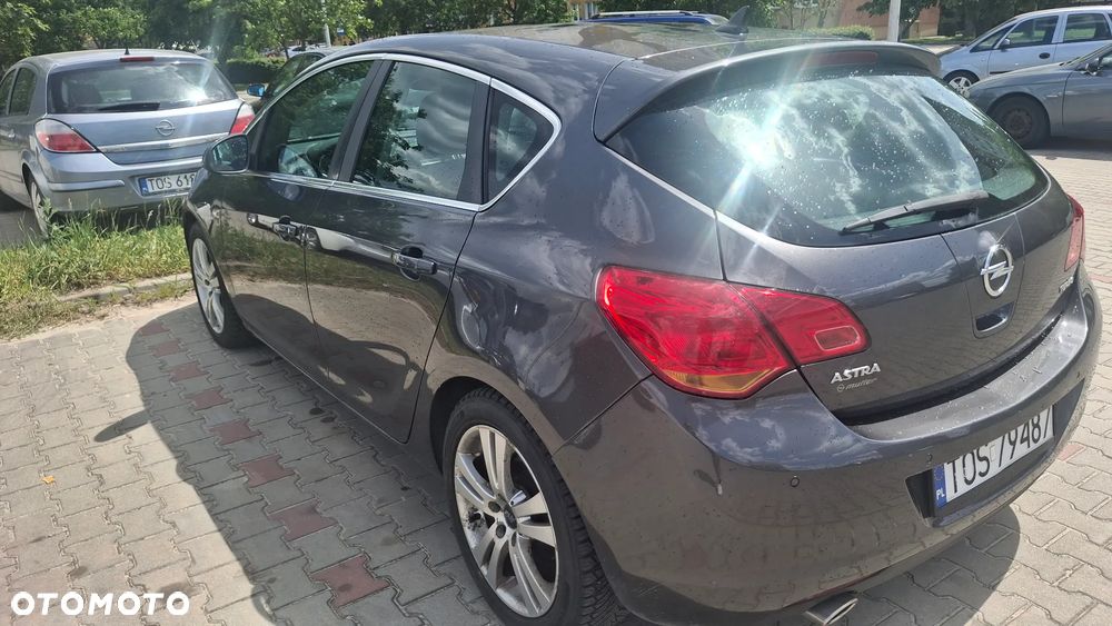 Opel Astra 1.4 Turbo Design Edition - 4