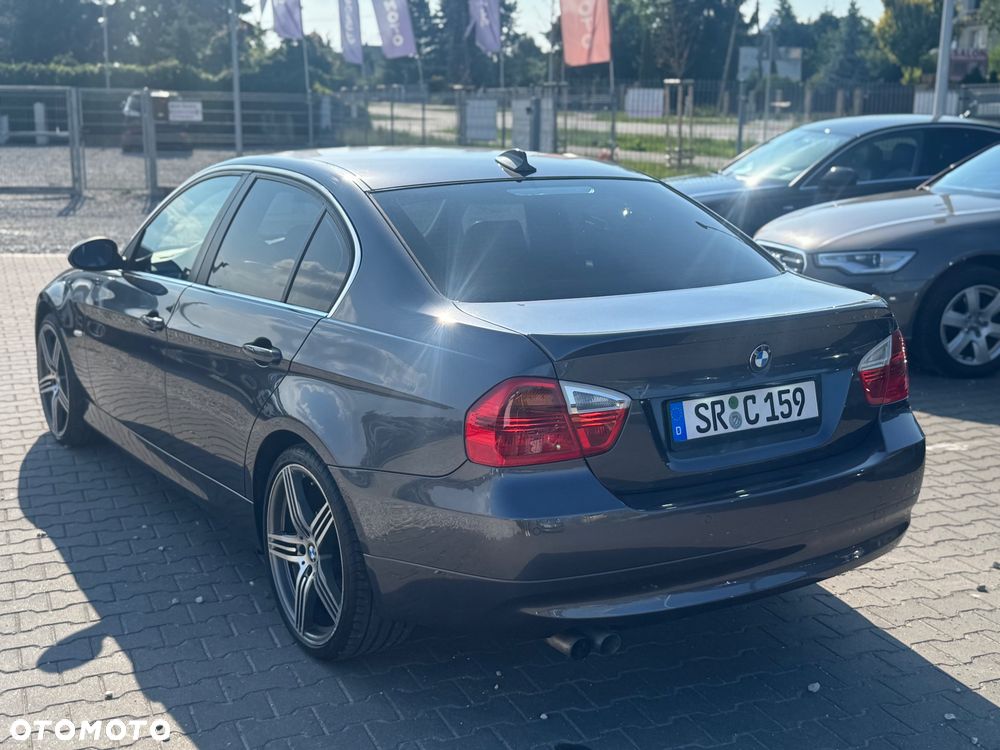 BMW Seria 3 325i - 9