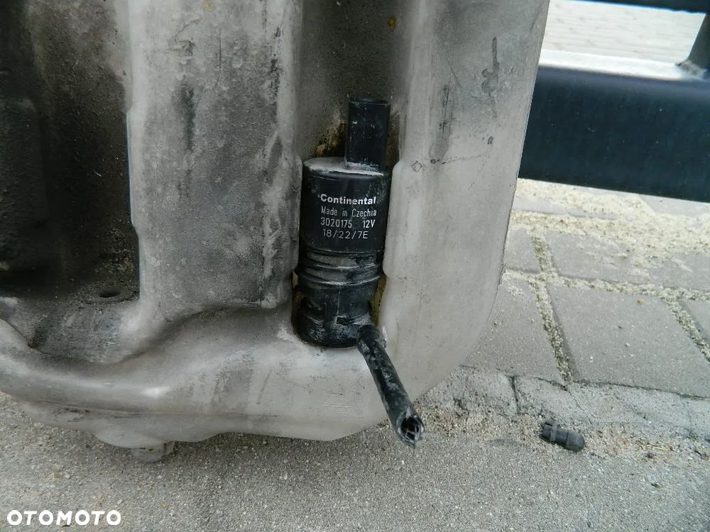 ZBIORNICZEK SPRYSKIWACZY SPRINTER W906 2012R A9068690220 - 3