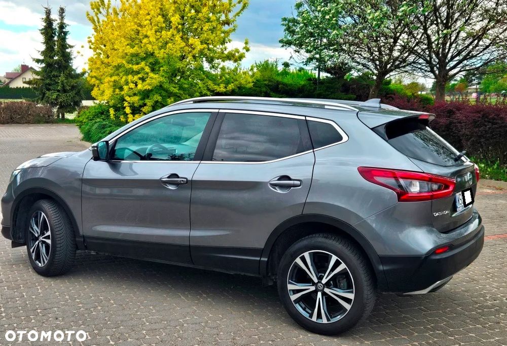 Nissan Qashqai 1.6 DCi Xtronic TEKNA - 10