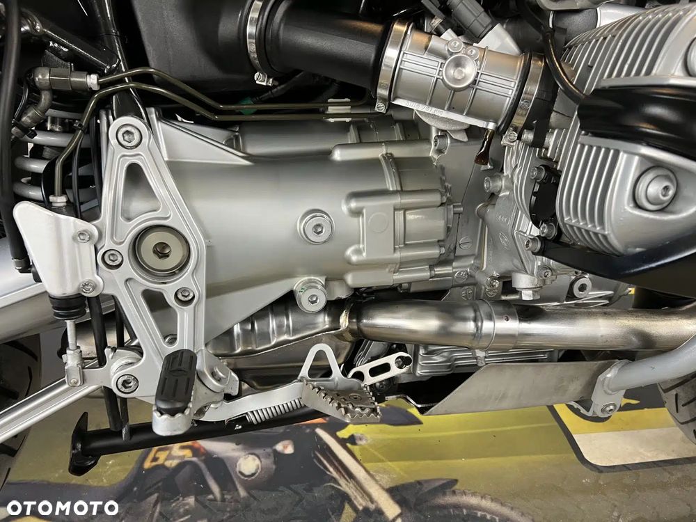 BMW R - 18