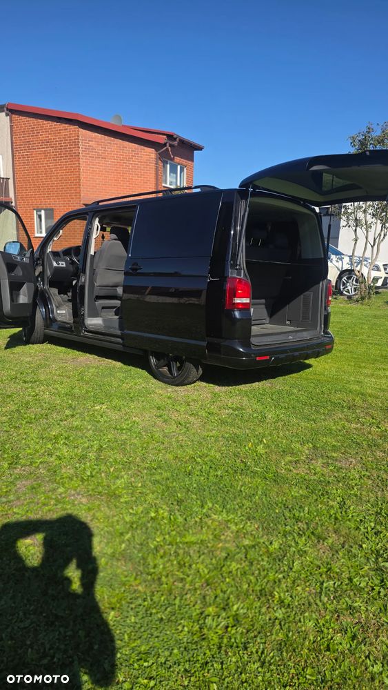 Volkswagen Multivan - 12