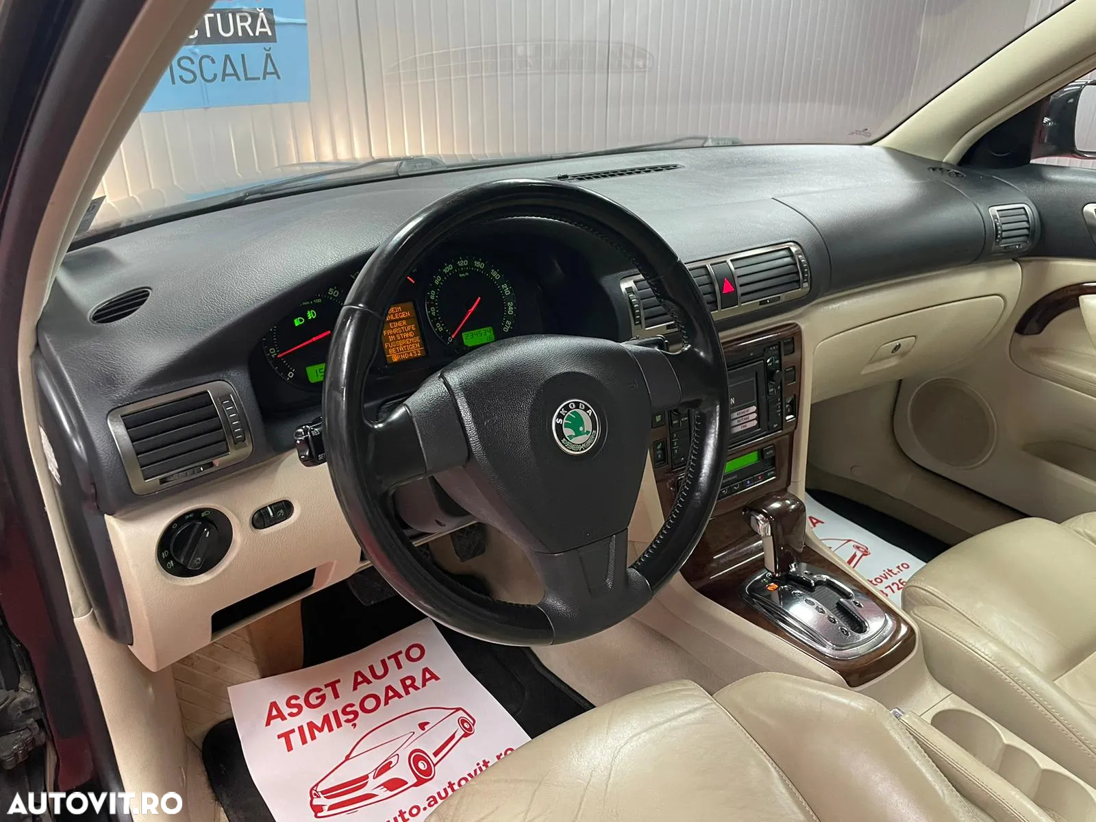Skoda Superb 1.8 Turbo Elegance Aut - 10