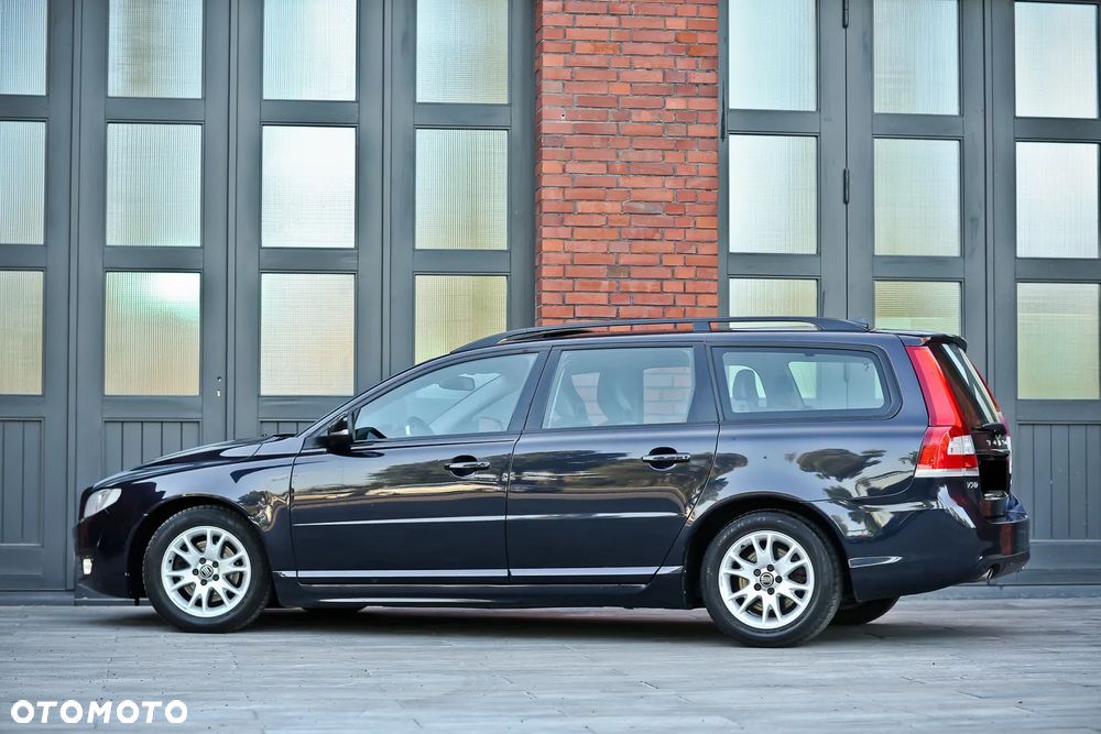 Volvo V70 D4 Geartronic Linje Svart - 10
