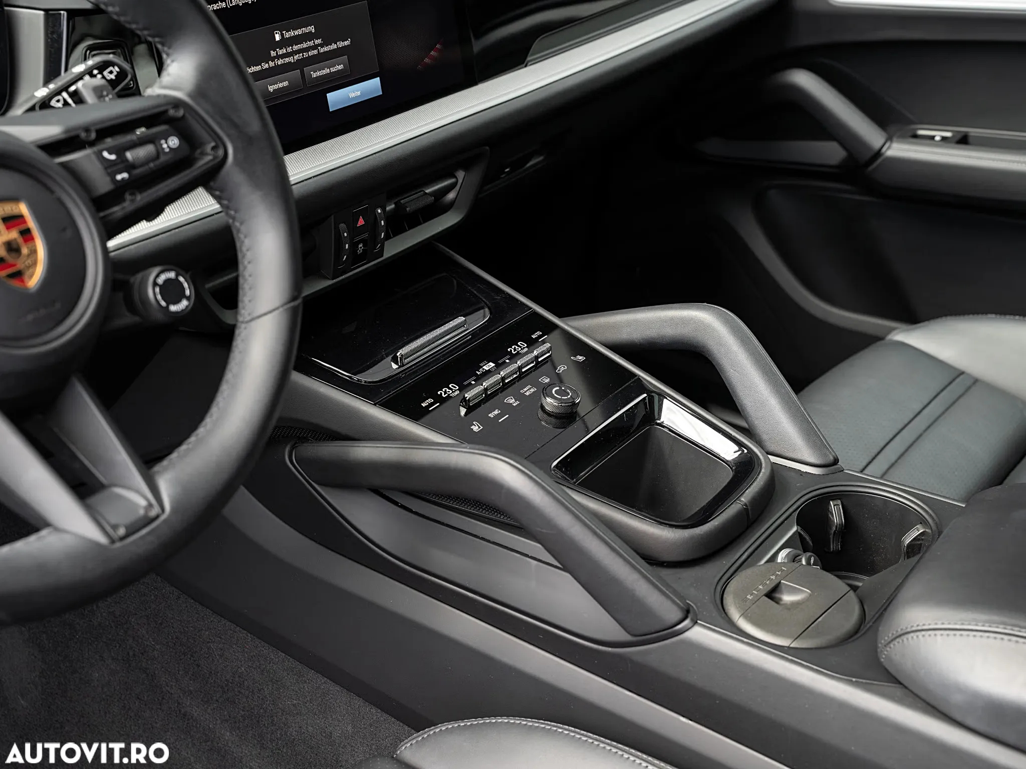Porsche Cayenne Standard - 21